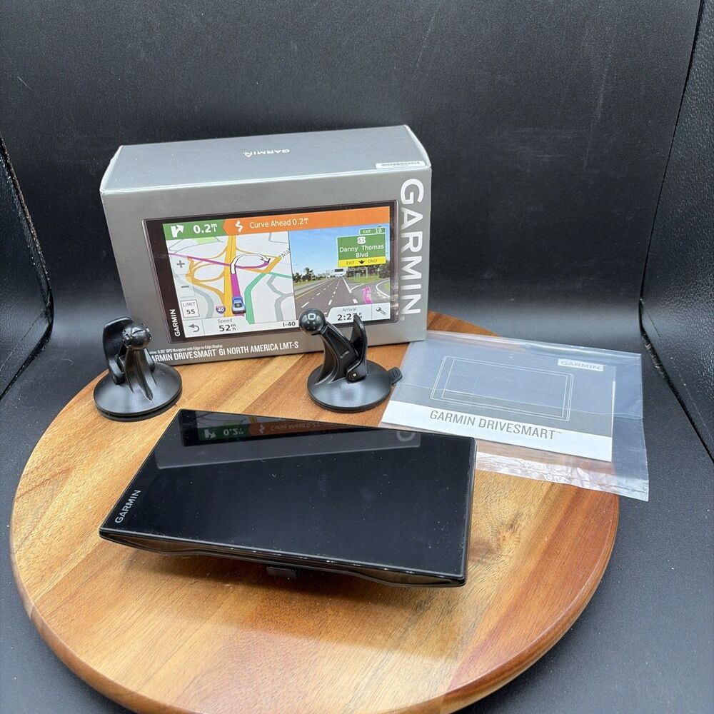Garmin 6.95" DriveSmart 61 LMT-S GPS Lifetime Maps/Traffic Bluetooth Wi-Fi